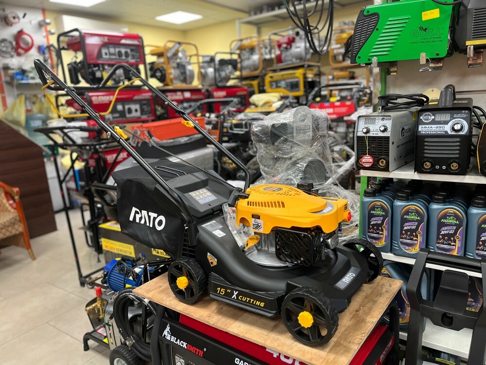 *RATO Lawn Mower - 4