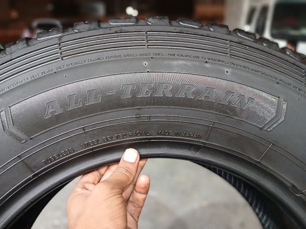 245/75/R17.Dunlop Brand - 7