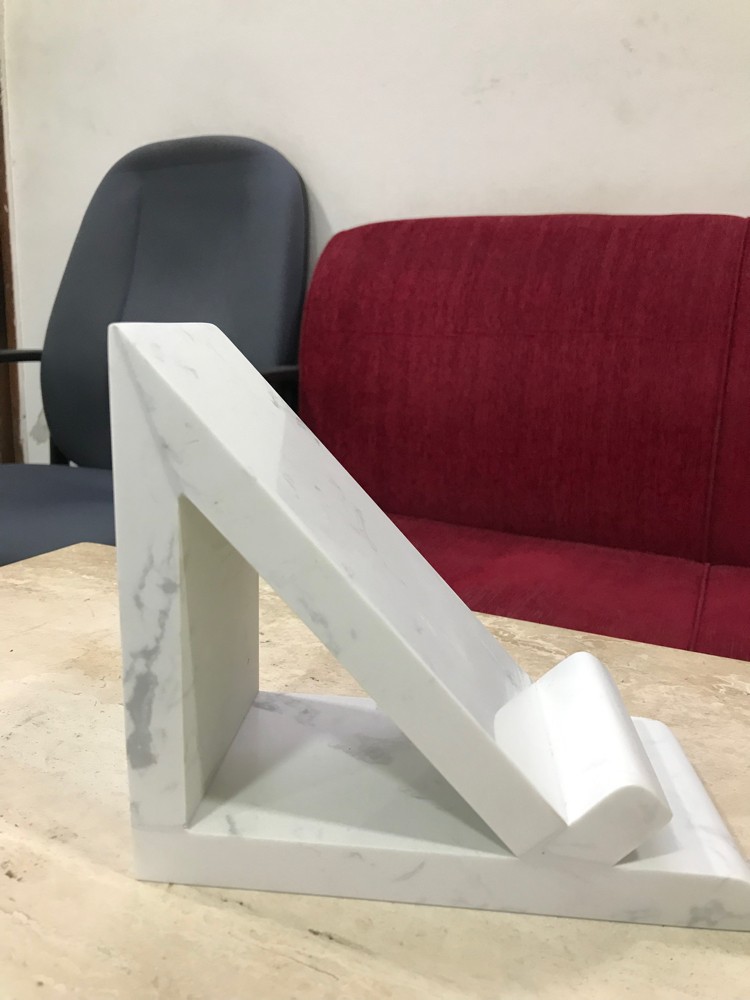 Elegant Marble Mobile Holder - 2