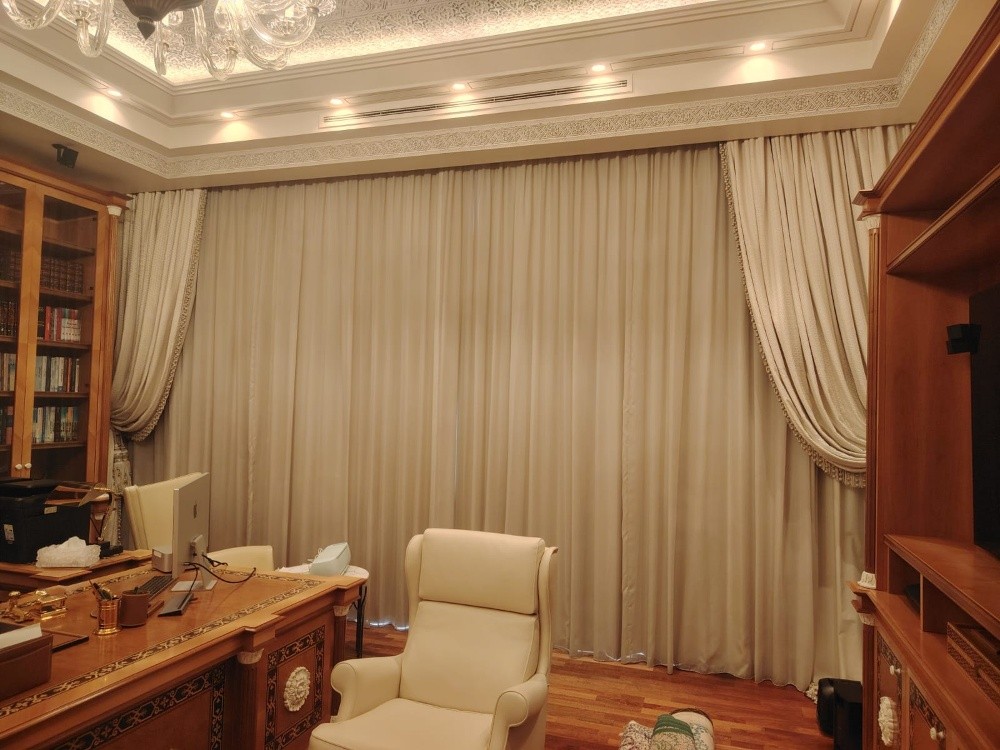 Curtains and wallpaper - 7