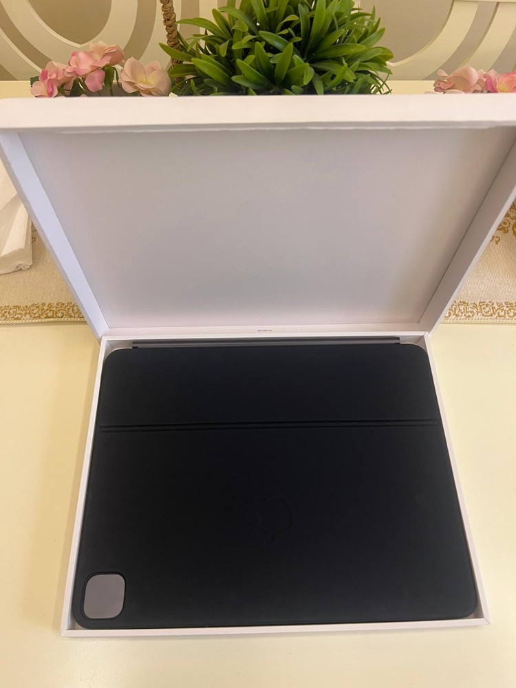 Magic Keyboard iPad 11 pro - 1
