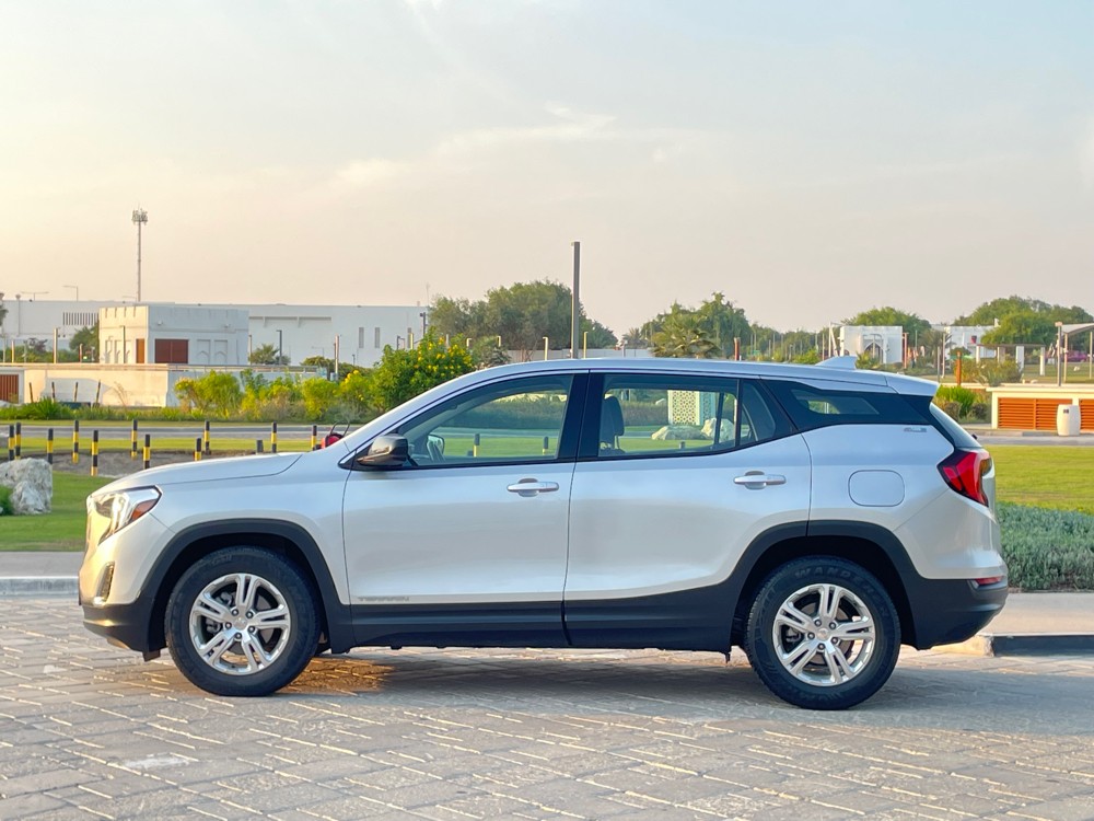 GMC Terrain 2020 SLE — photo 3 for sale in Qatar