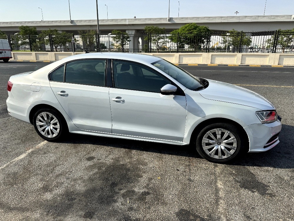 Volkswagen Jetta 2018 - 1