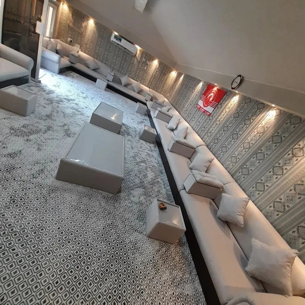making new majlis 1m.cost 350qr - 9