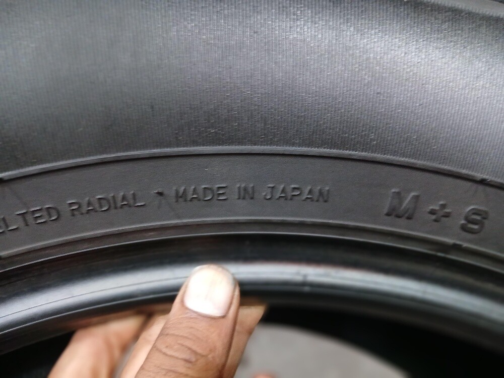 285/60/R18 Dunlop brand - 3