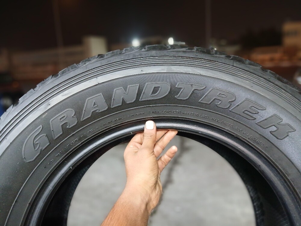 285/60/R18 Dunlop brand - 6