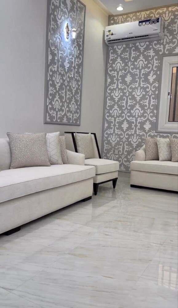 sofa & chair. - 10