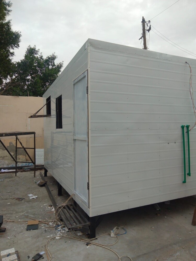 portable cabin with toilet kitche - 1