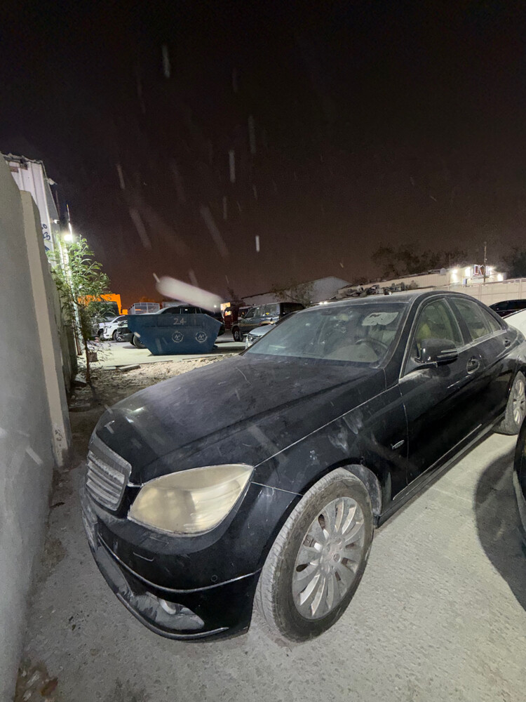 Mercedes Benz C200 - 6