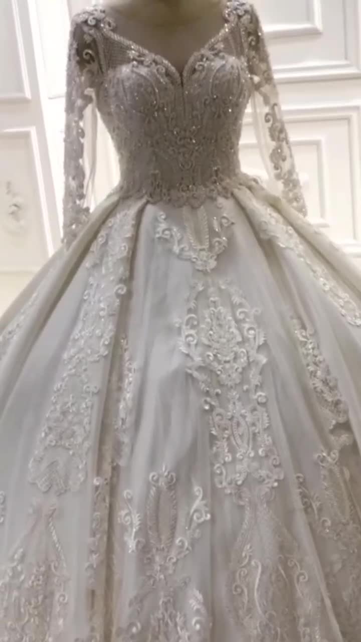 Brand new luxury wedding gown for - 7