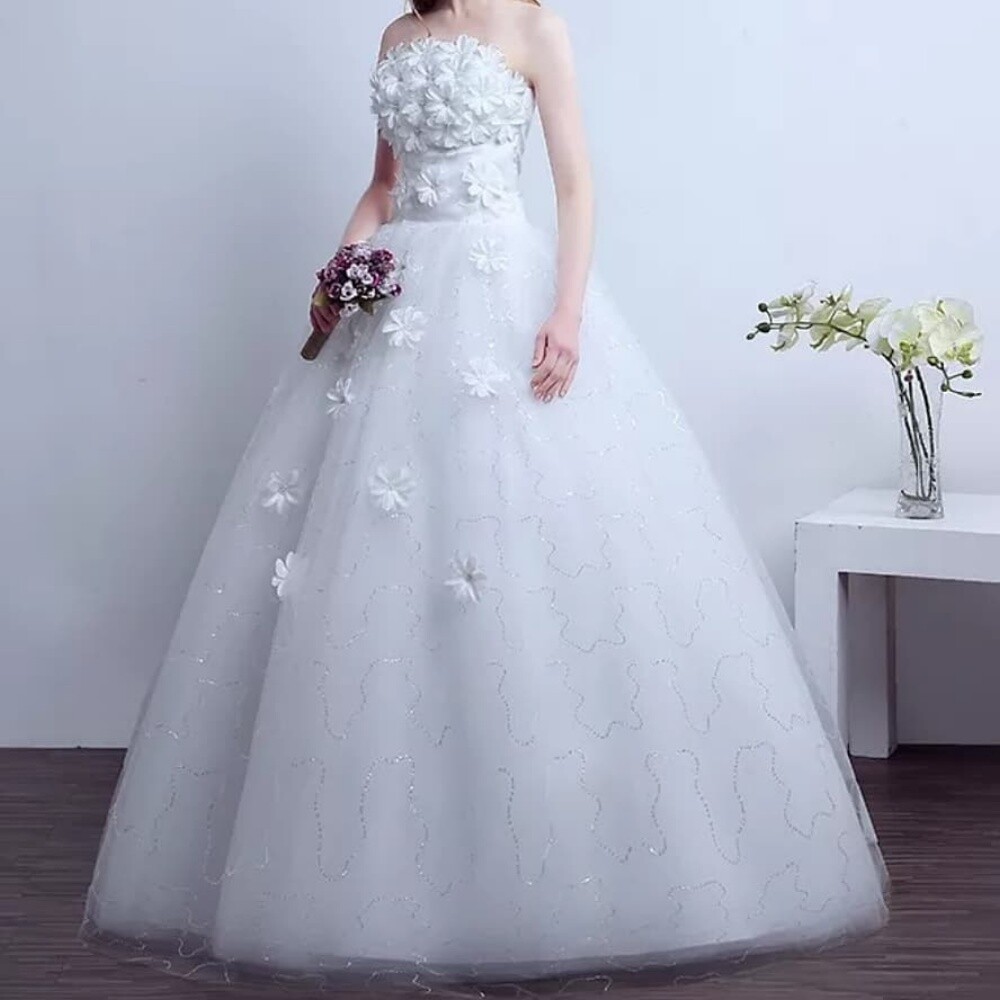 Brand new wedding dress for rent - 14