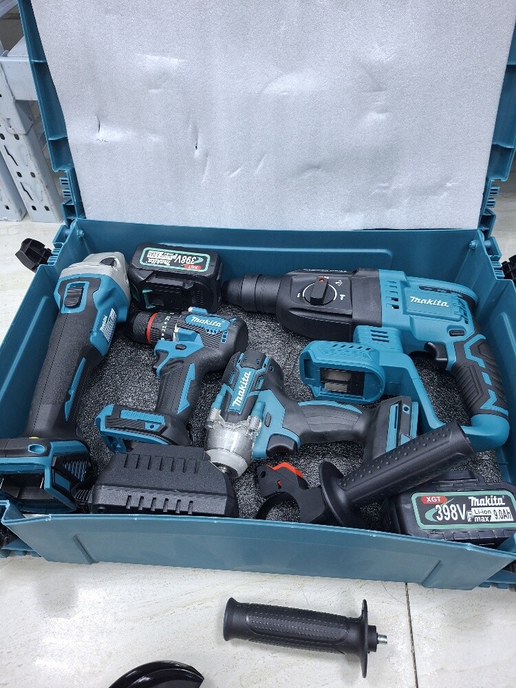 Makita 4 in 1 Deal - 4