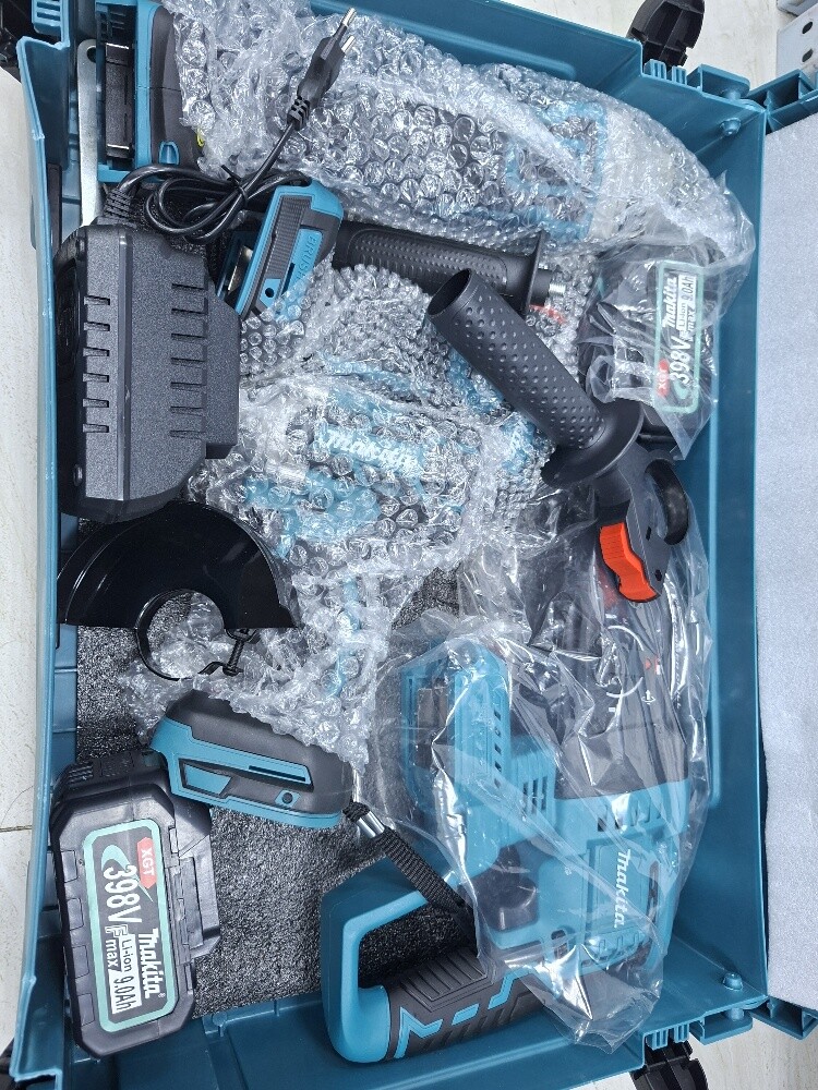 Makita 4 in 1 Deal - 7