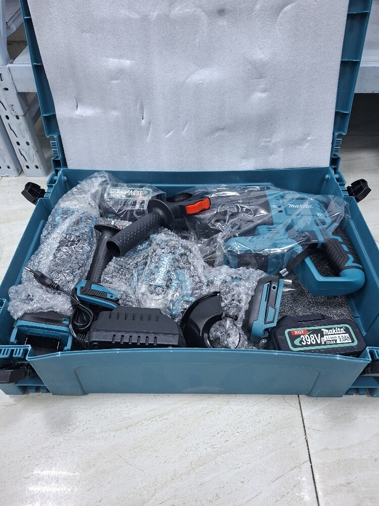 Makita 4 in 1 Deal - 8