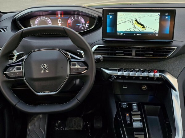 Peugeot 3008 Allure model 2025 - 6