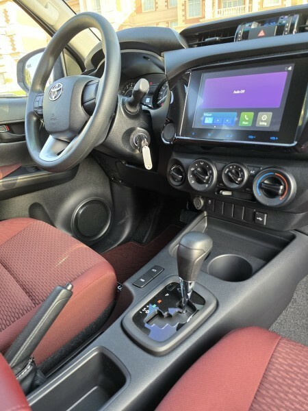 Toyota Hilux model 2025 4x4 - 8
