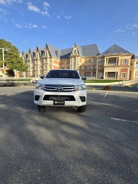 Toyota Hilux model 2025 4x4 - 5