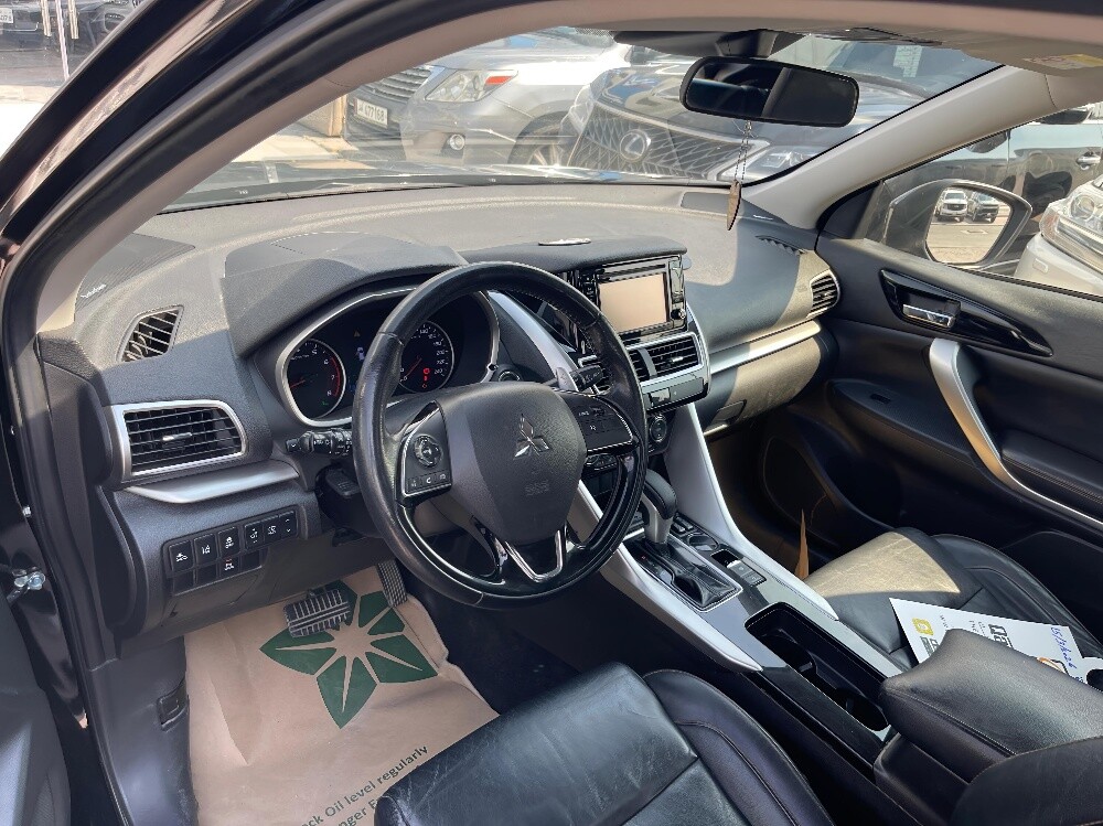 2020 Mitsubishi Eclipse Cross Hi — photo 4 for sale in Qatar