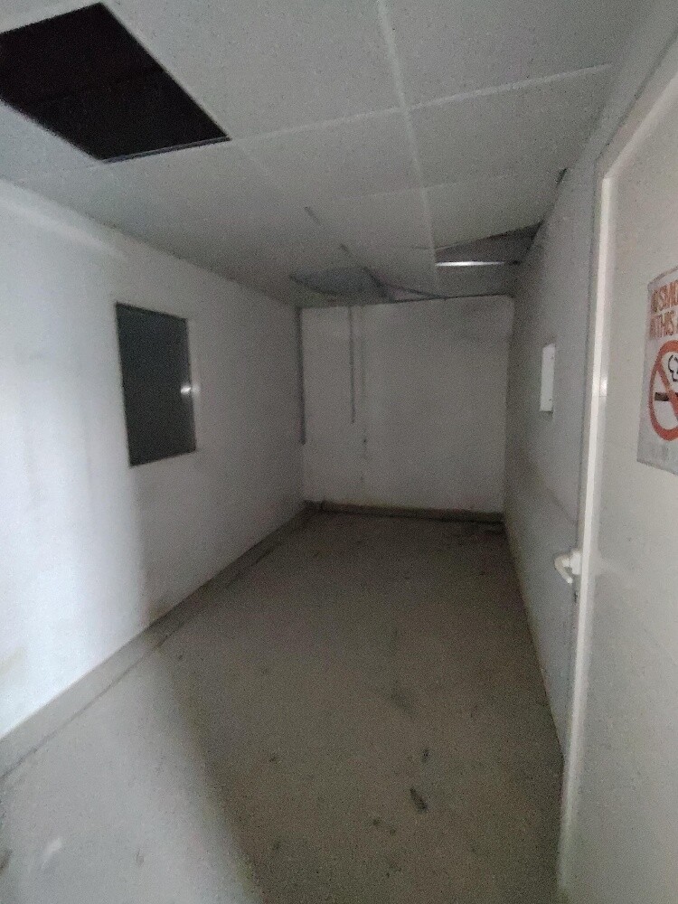 700M Store, 4 offices, open yard - 10