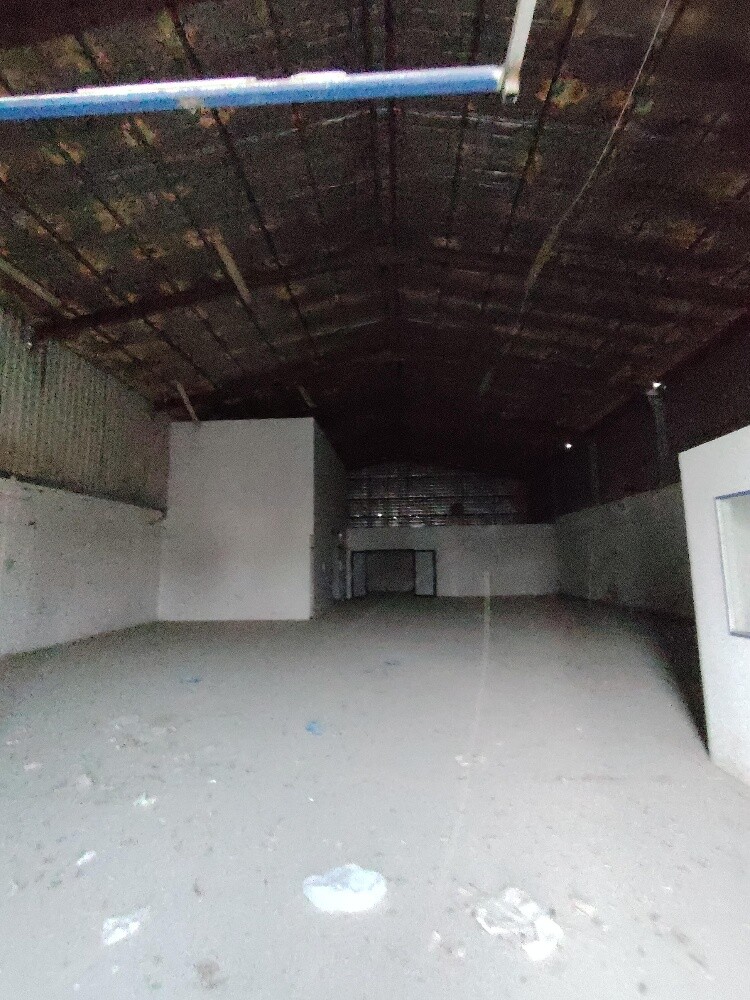 700M Store, 4 offices, open yard - 1