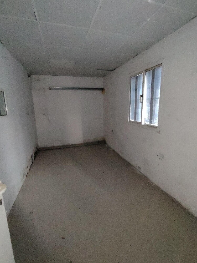 700M Store, 4 offices, open yard - 6