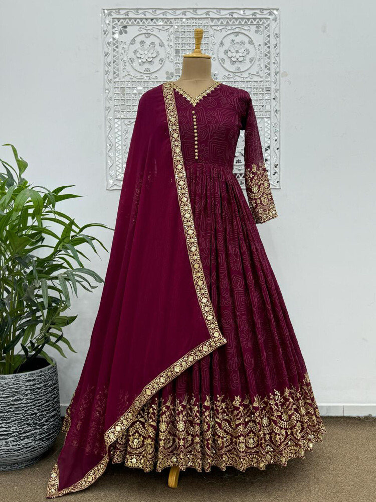 Experienced Female Tailor! - 6
