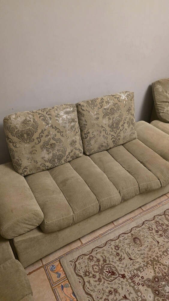 sofa with cusion/ medium - 2