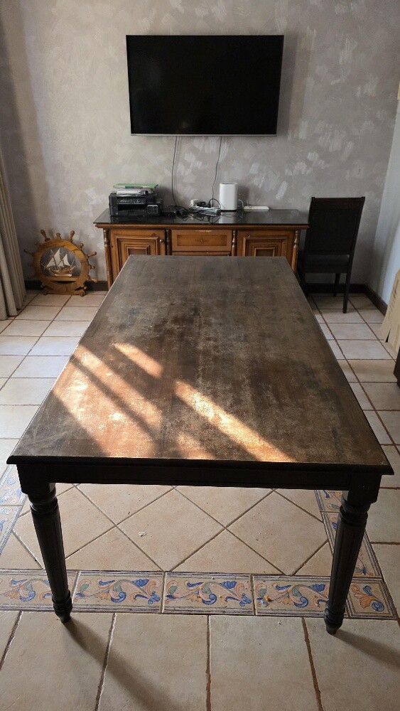 Dining table/ large - 2