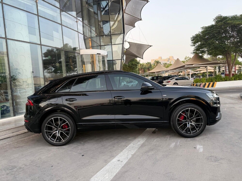 Audi Q8 S-Line 2023 — photo 4 for sale in Qatar
