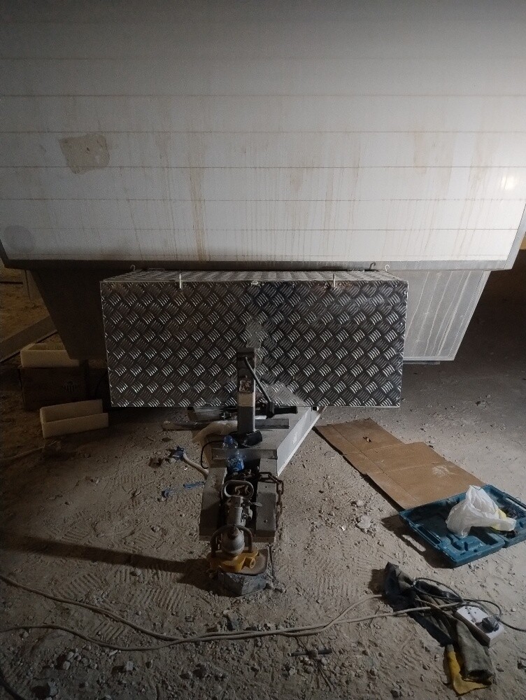 CABIN BOX @ REPARING - 1