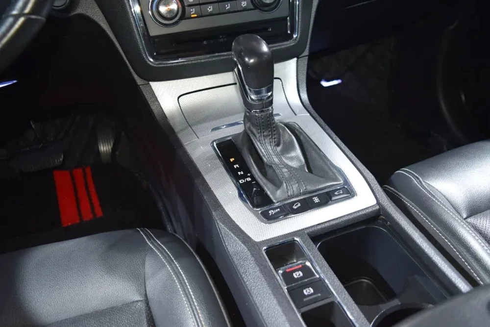 Urgent Sale..MG RX5 2019 FULL OPTIO - 10