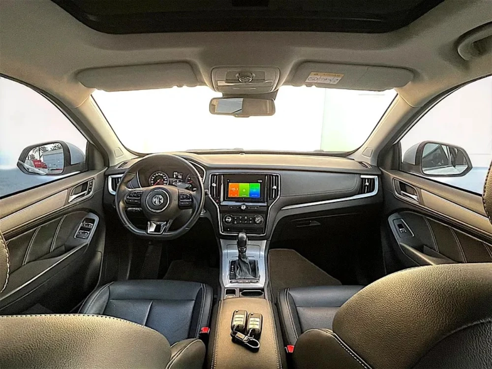 Urgent Sale..MG RX5 2019 FULL OPTIO - 5
