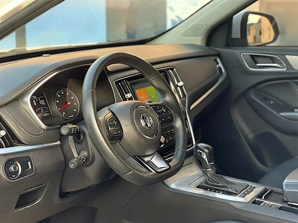 Urgent Sale..MG RX5 2019 FULL OPTIO - 4