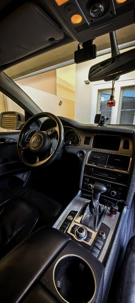 family Q7 audi - 7