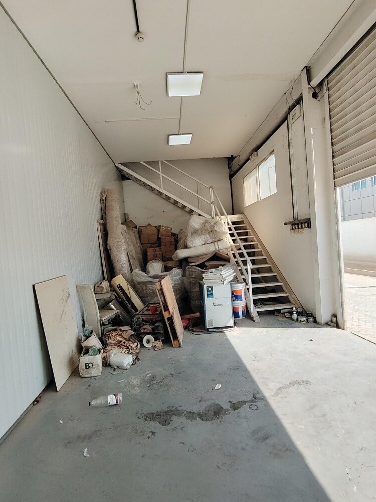 Food Store 250M - 3