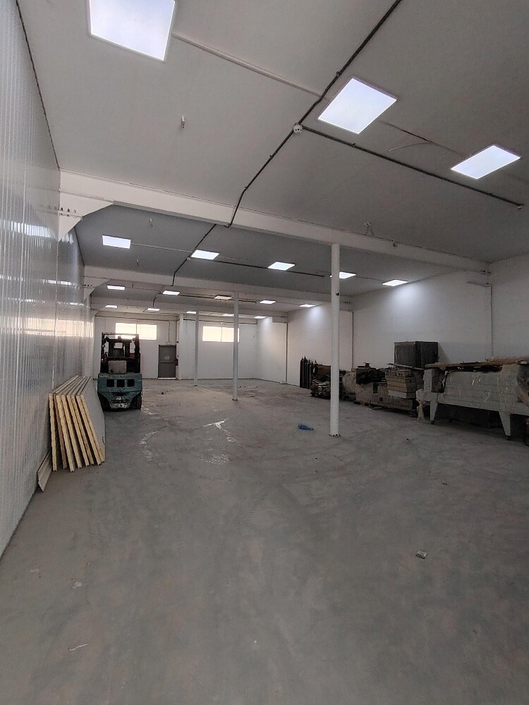 Food Store 250M - 2