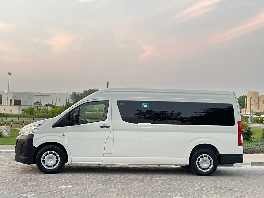 Toyota Hiace 2021 — photo 2 for sale in Qatar