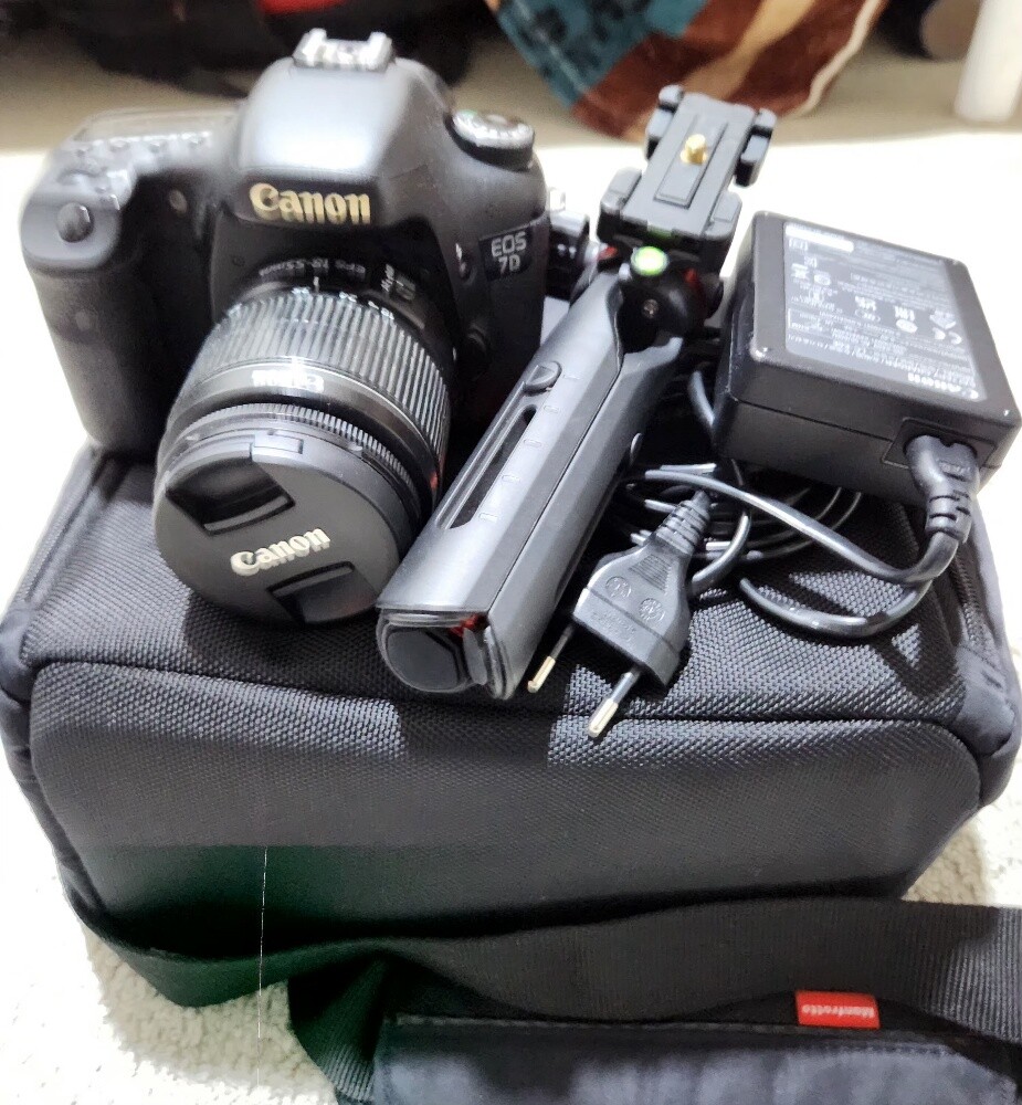 Canon EOS7D Mark 1 - 7