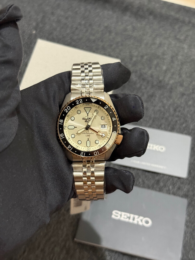 SEIKO 5 GMT - 7