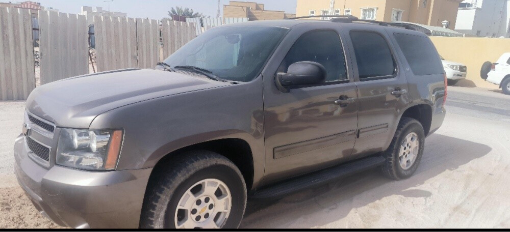 سيارة تاهو بحالة ممتازة - 3