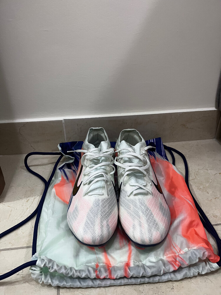 100% original from nike !!! MDS!! - 1