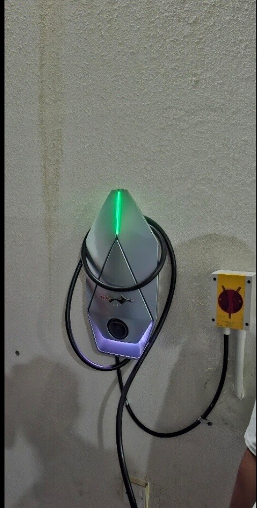 نقوم بجميع أنواع أعمال تركيب شواح - 2