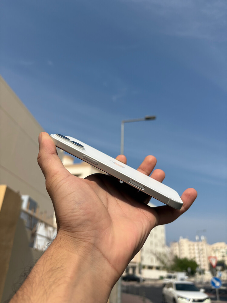 iphone 16 plus  - 2