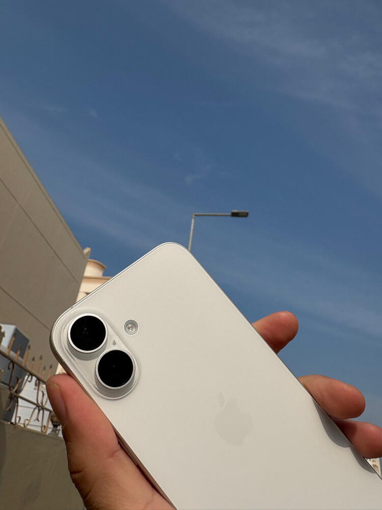 iphone 16 plus  - 3