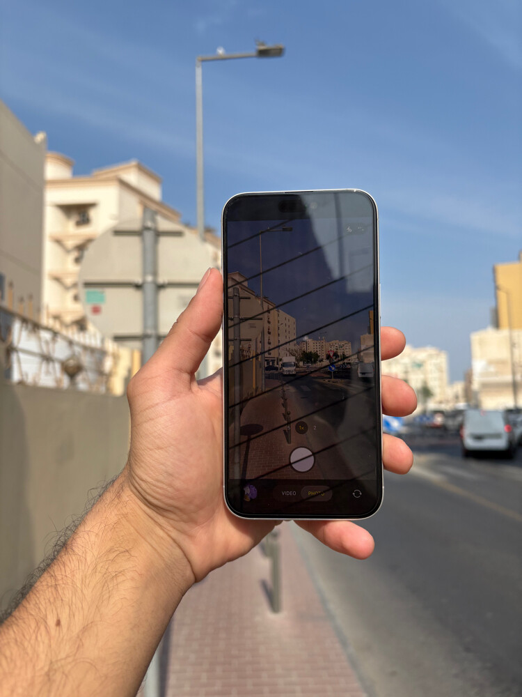 iphone 16 plus  - 7