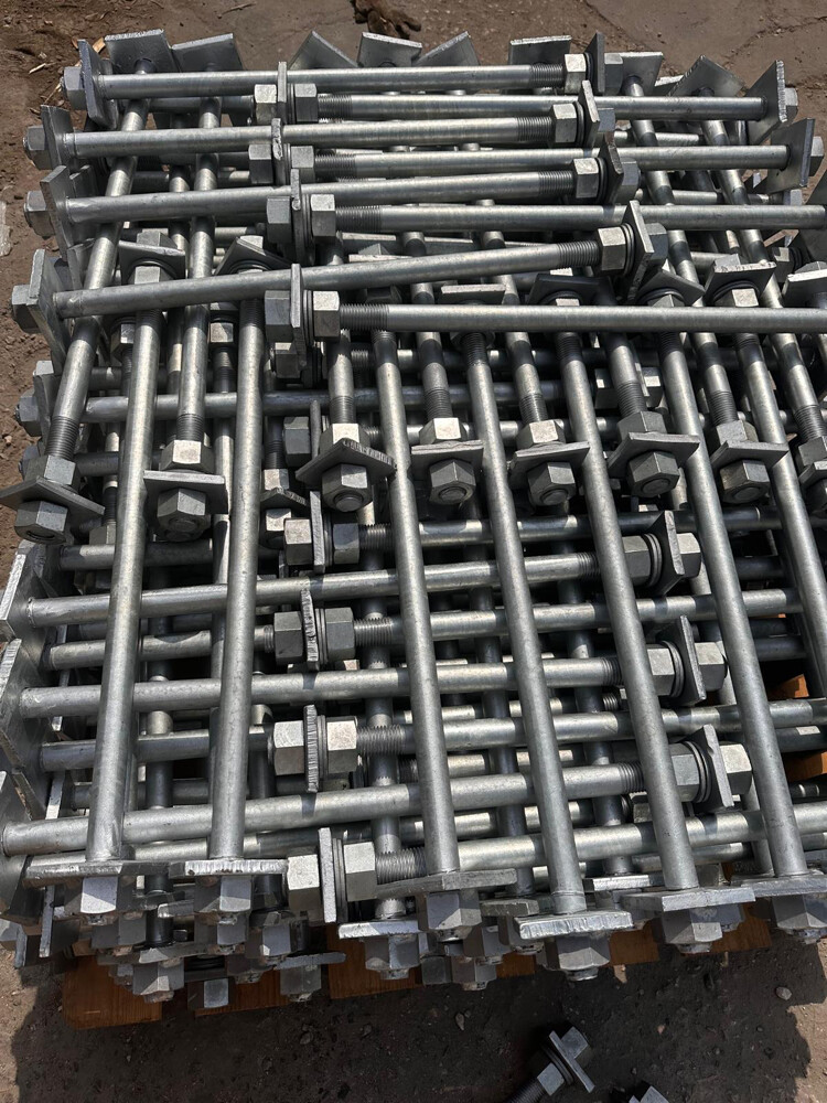 ANCHOR BOLT ,4,6 8.8 B7 STUD - 5