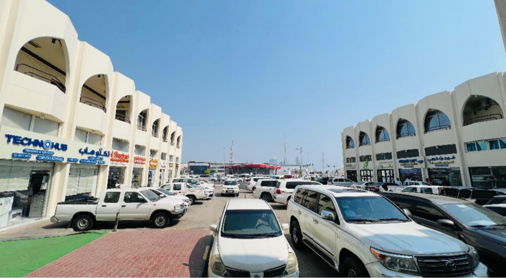 shop and office for rent - 17