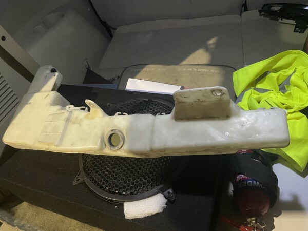 WINDSHIELD WASHER RESERVOIR Tank - 1