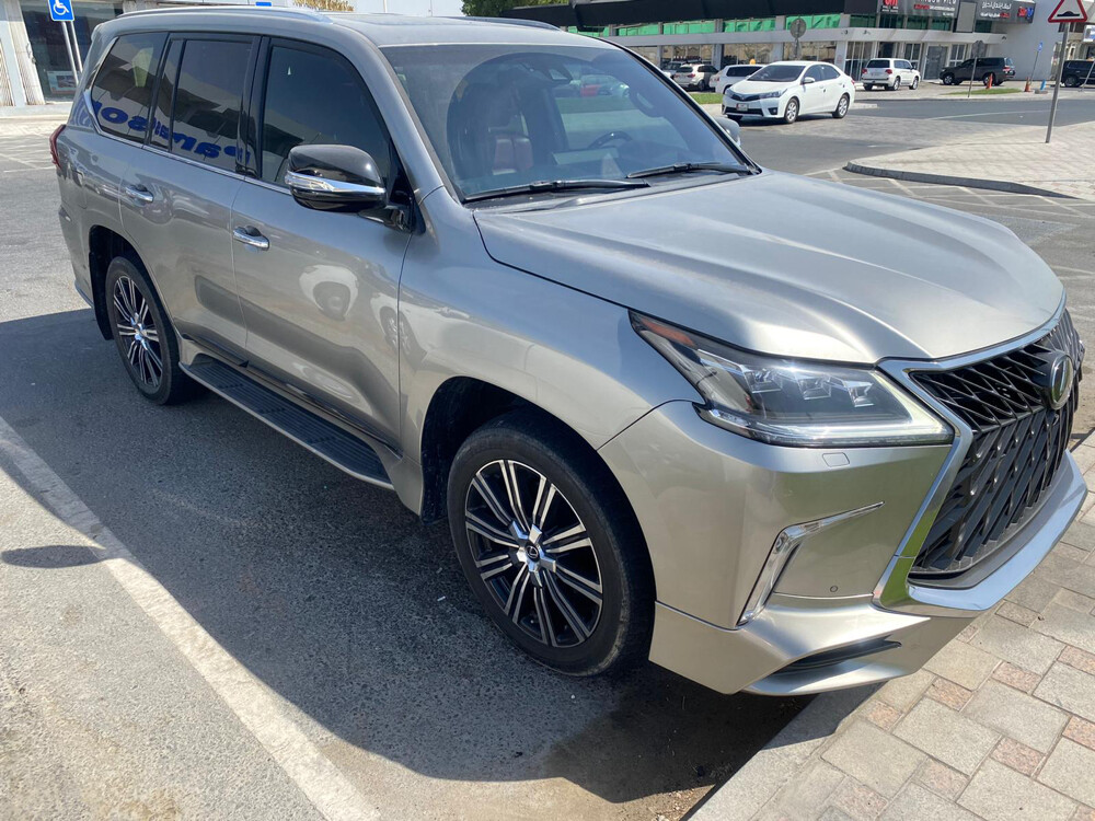 VIP limousine land cruiser - 5