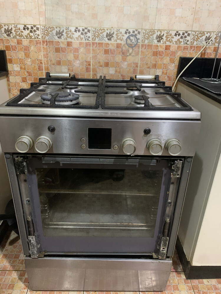 Bosch cooking range - 2